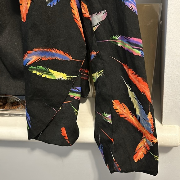 2️⃣ for $20 NWT QED London Colorful Feather Graphic Woman Blazer - Picture 4 of 13